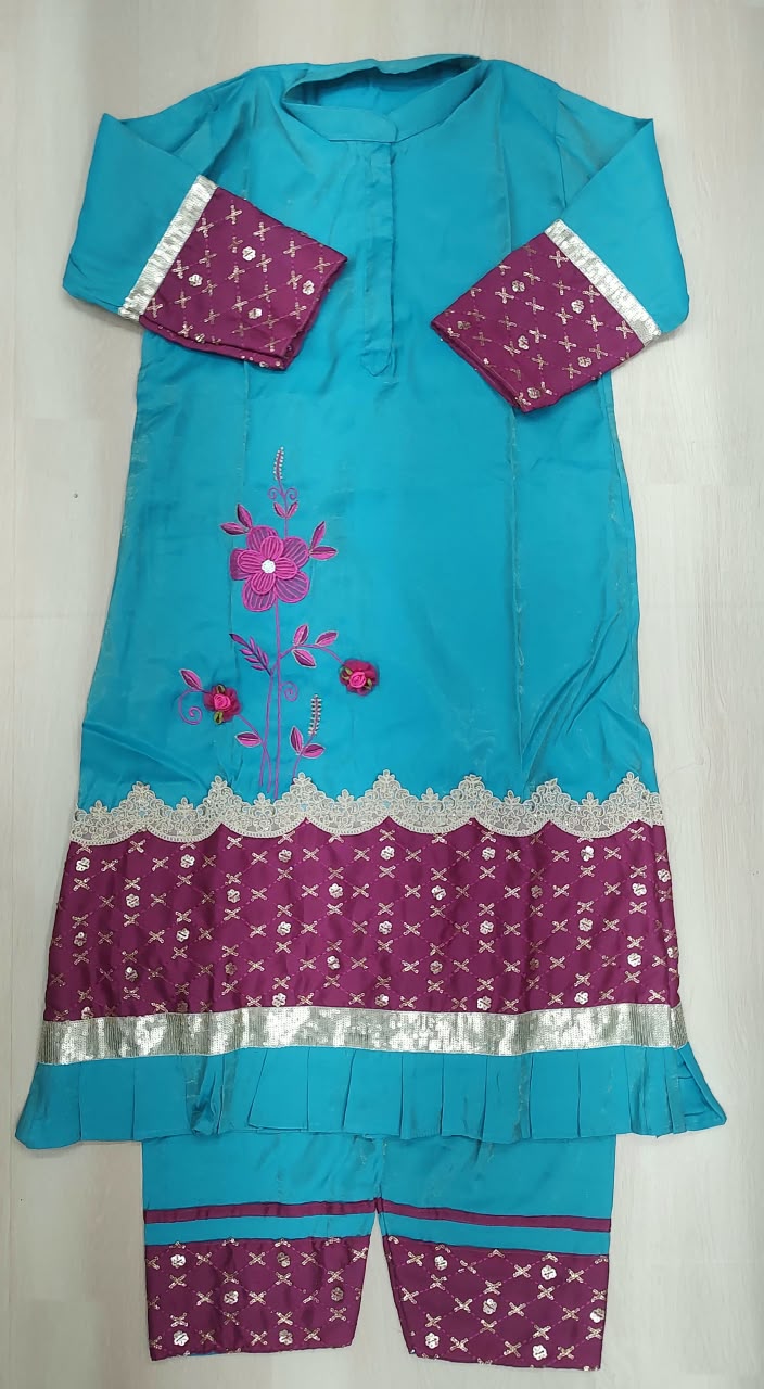 Size42 Shiny Fabric Size42 Shiny Fabric